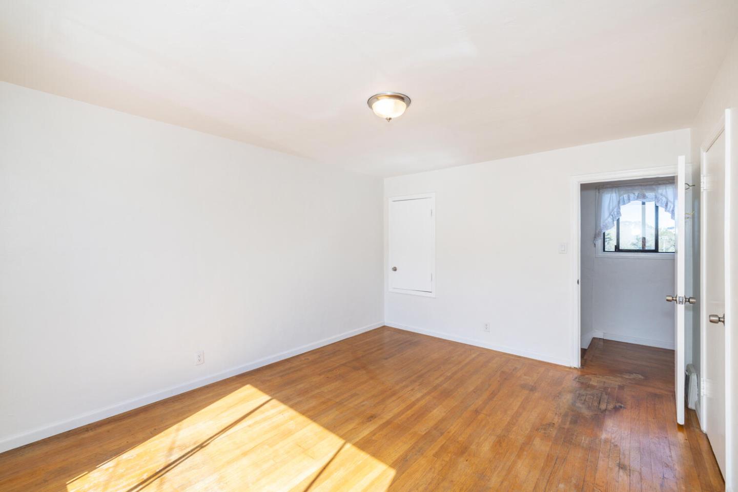 Detail Gallery Image 11 of 19 For 761 Rolph St, San Francisco,  CA 94112 - 2 Beds | 1 Baths
