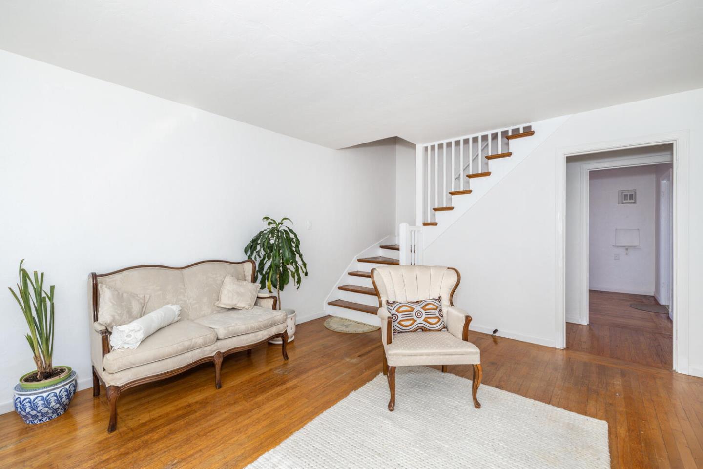 Detail Gallery Image 2 of 19 For 761 Rolph St, San Francisco,  CA 94112 - 2 Beds | 1 Baths
