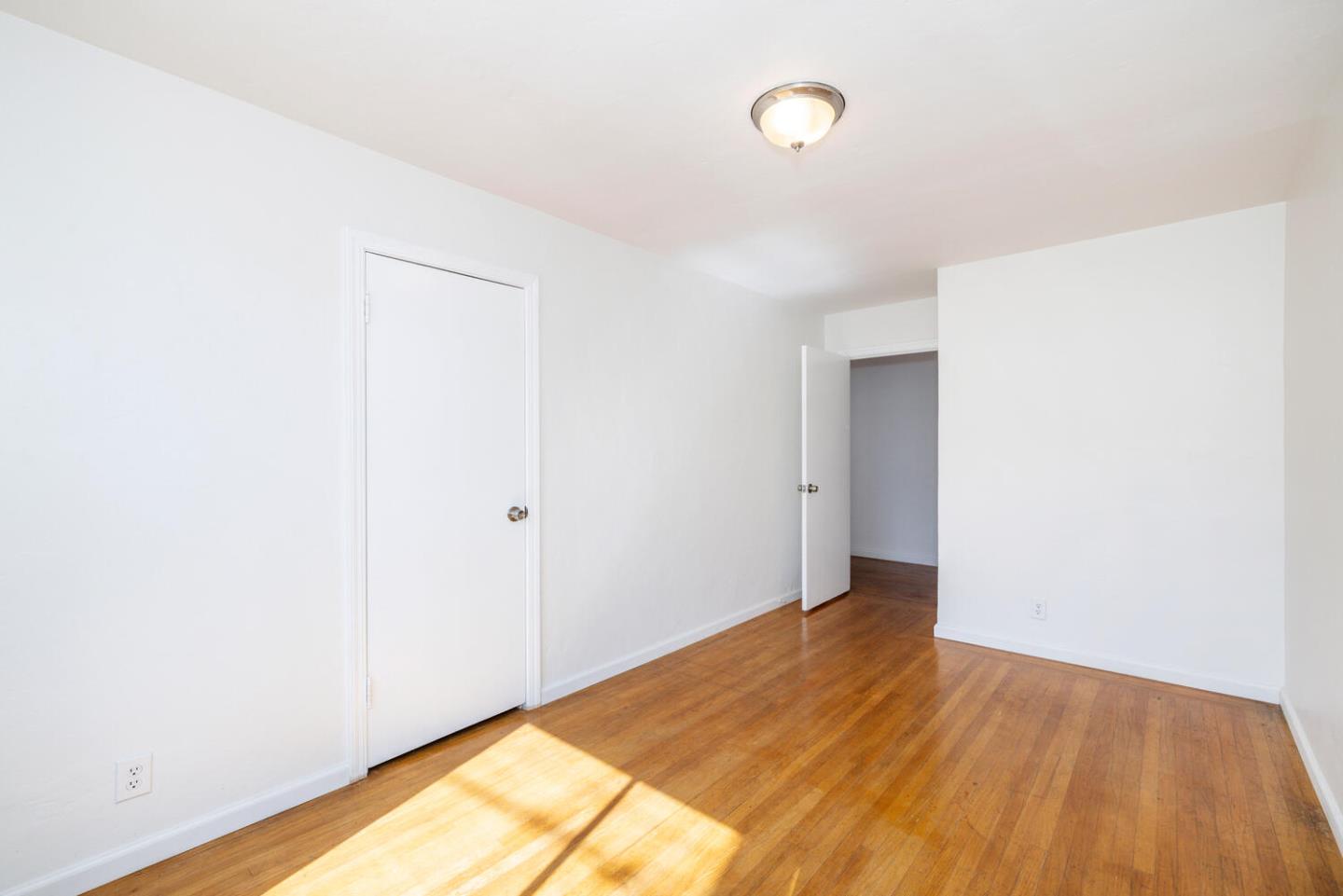 Detail Gallery Image 9 of 19 For 761 Rolph St, San Francisco,  CA 94112 - 2 Beds | 1 Baths