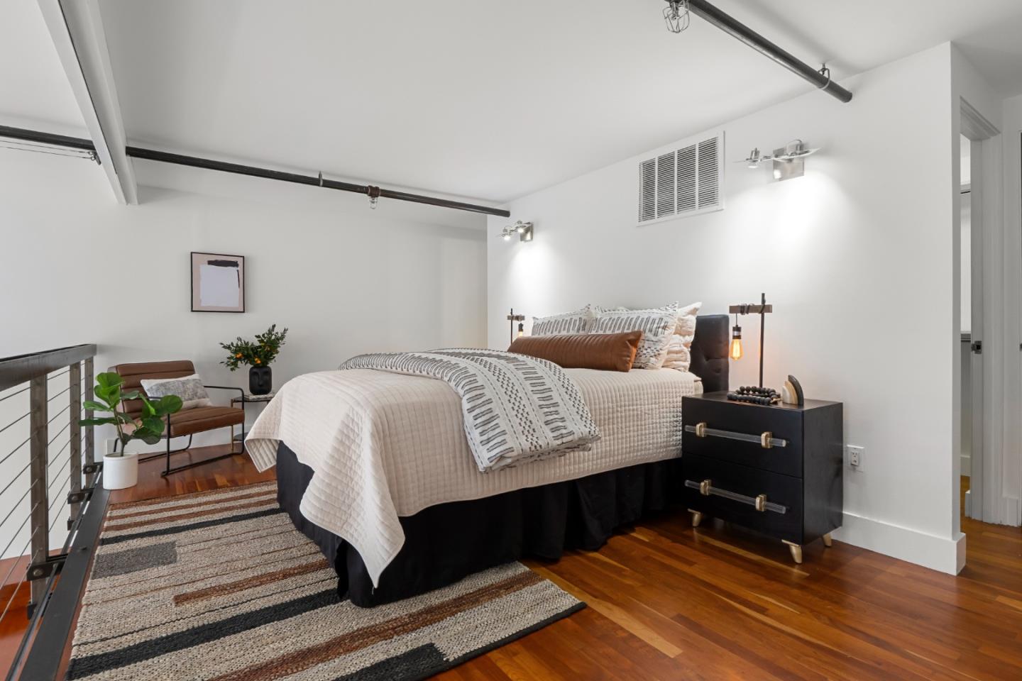 Detail Gallery Image 16 of 38 For 1 Clarence Pl #5,  San Francisco,  CA 94107 - 2 Beds | 2 Baths