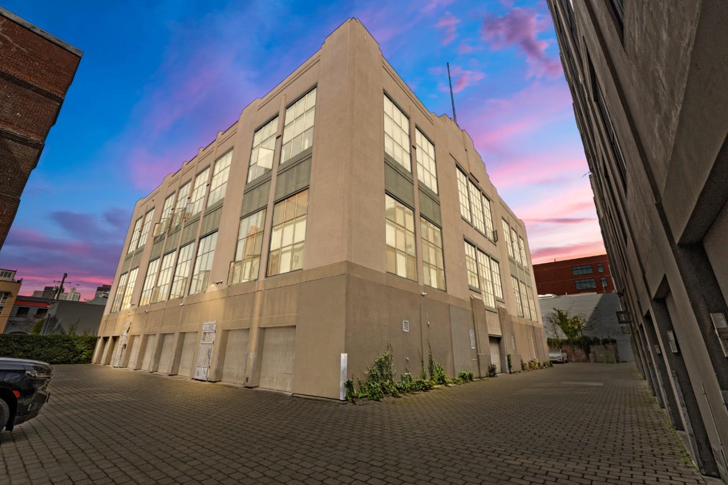 Detail Gallery Image 24 of 38 For 1 Clarence Pl #5,  San Francisco,  CA 94107 - 2 Beds | 2 Baths