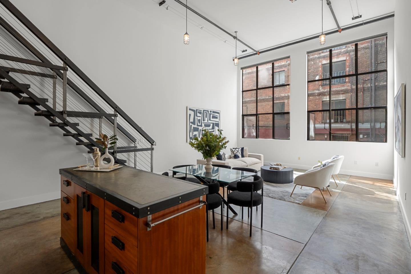 Detail Gallery Image 3 of 38 For 1 Clarence Pl #5,  San Francisco,  CA 94107 - 2 Beds | 2 Baths