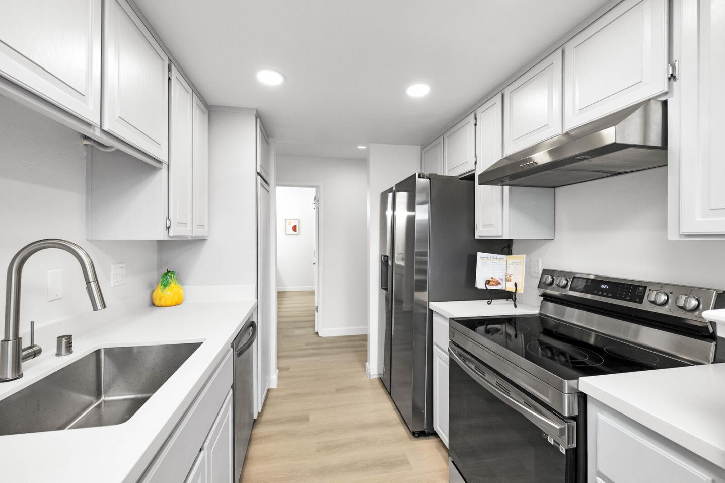 Detail Gallery Image 11 of 26 For 820 Sea Spray Ln #315,  Foster City,  CA 94404 - 3 Beds | 2 Baths