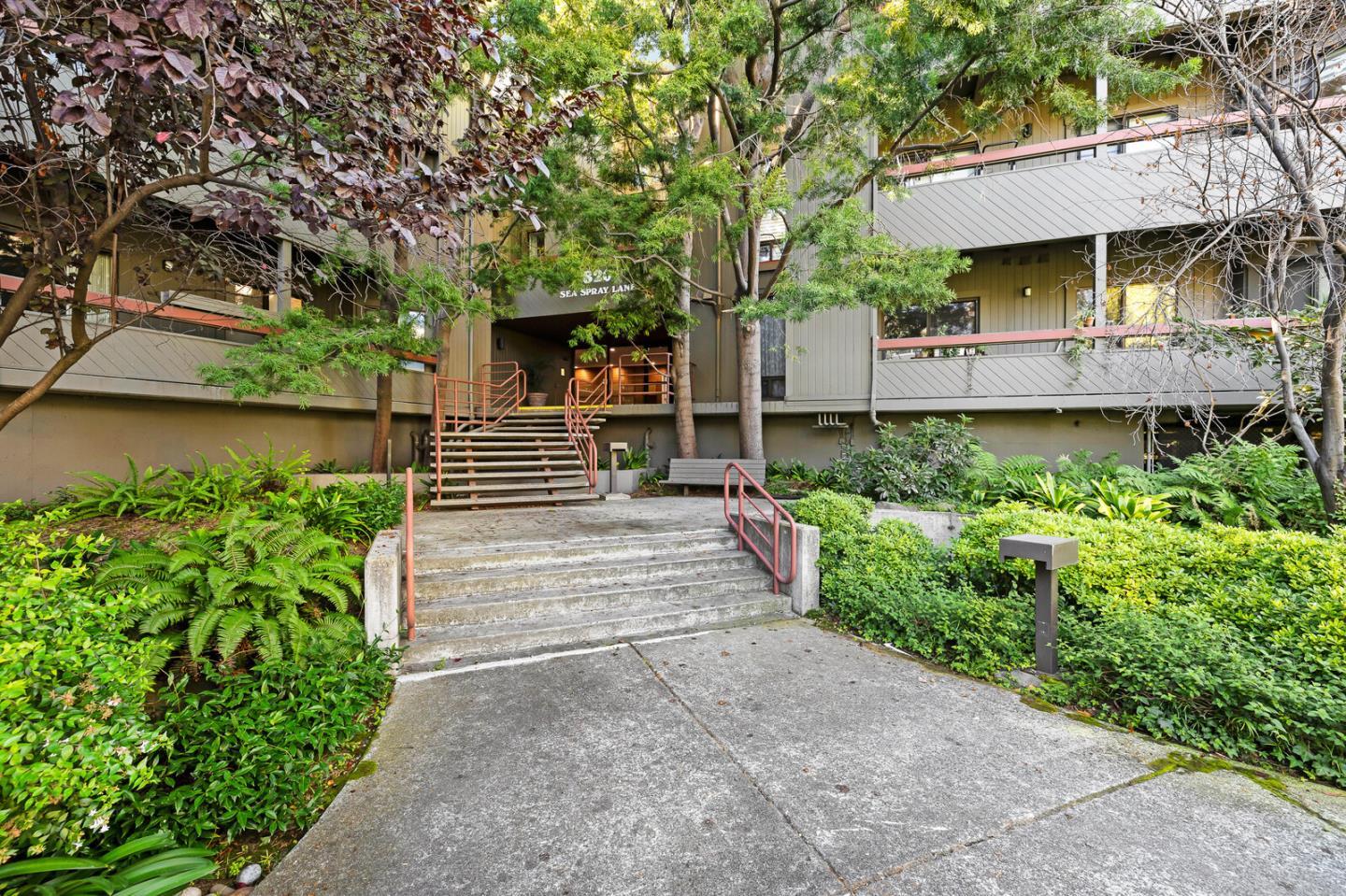 Detail Gallery Image 3 of 26 For 820 Sea Spray Ln #315,  Foster City,  CA 94404 - 3 Beds | 2 Baths