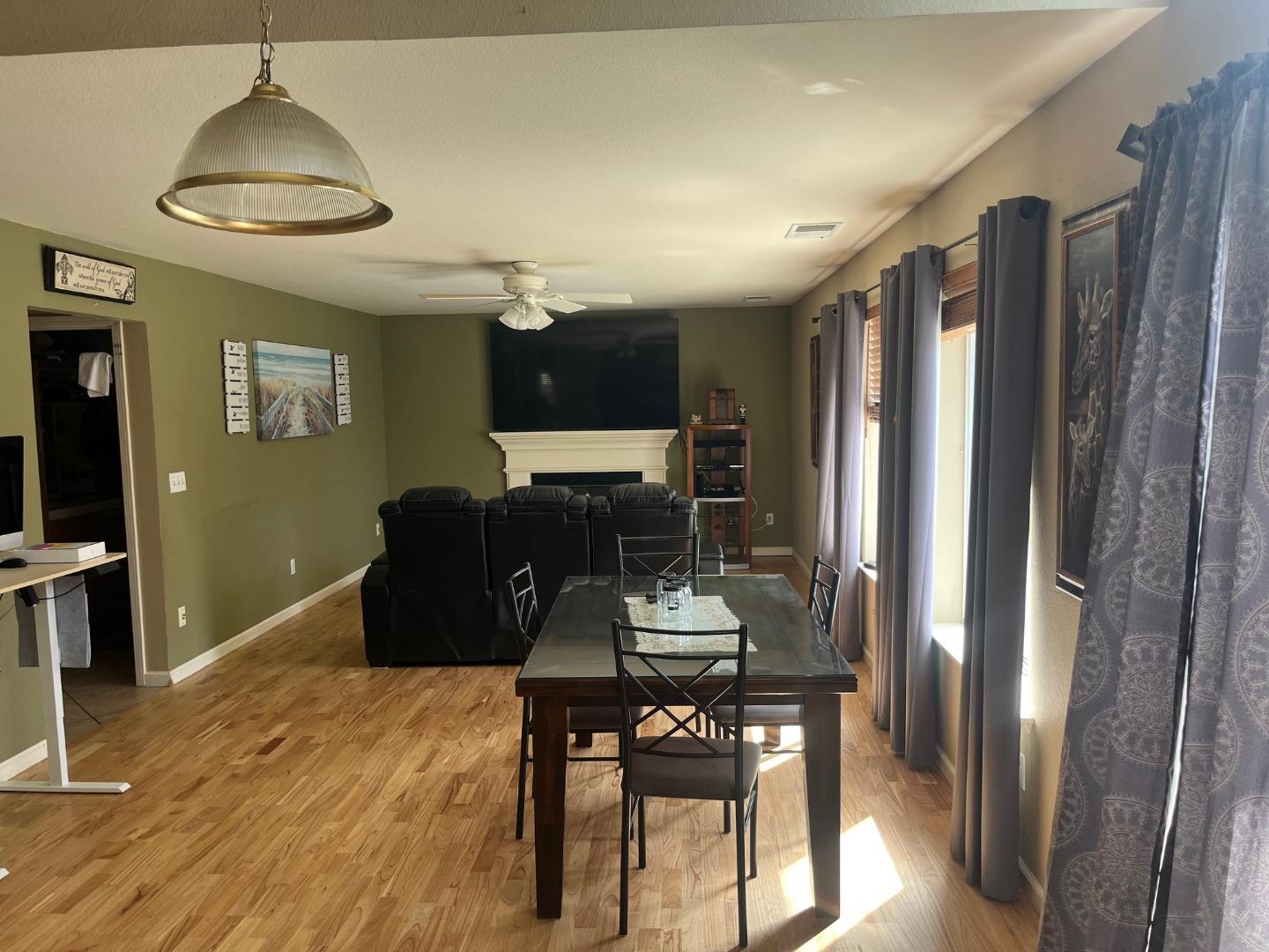 Detail Gallery Image 13 of 24 For 2260 Ventana Ct, Hollister,  CA 95023 - 4 Beds | 2/1 Baths