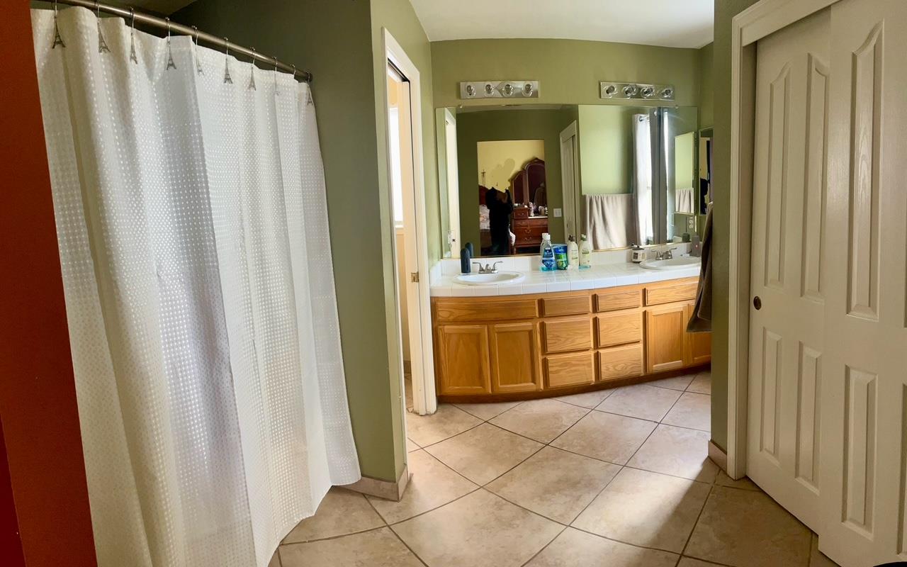 Detail Gallery Image 22 of 24 For 2260 Ventana Ct, Hollister,  CA 95023 - 4 Beds | 2/1 Baths