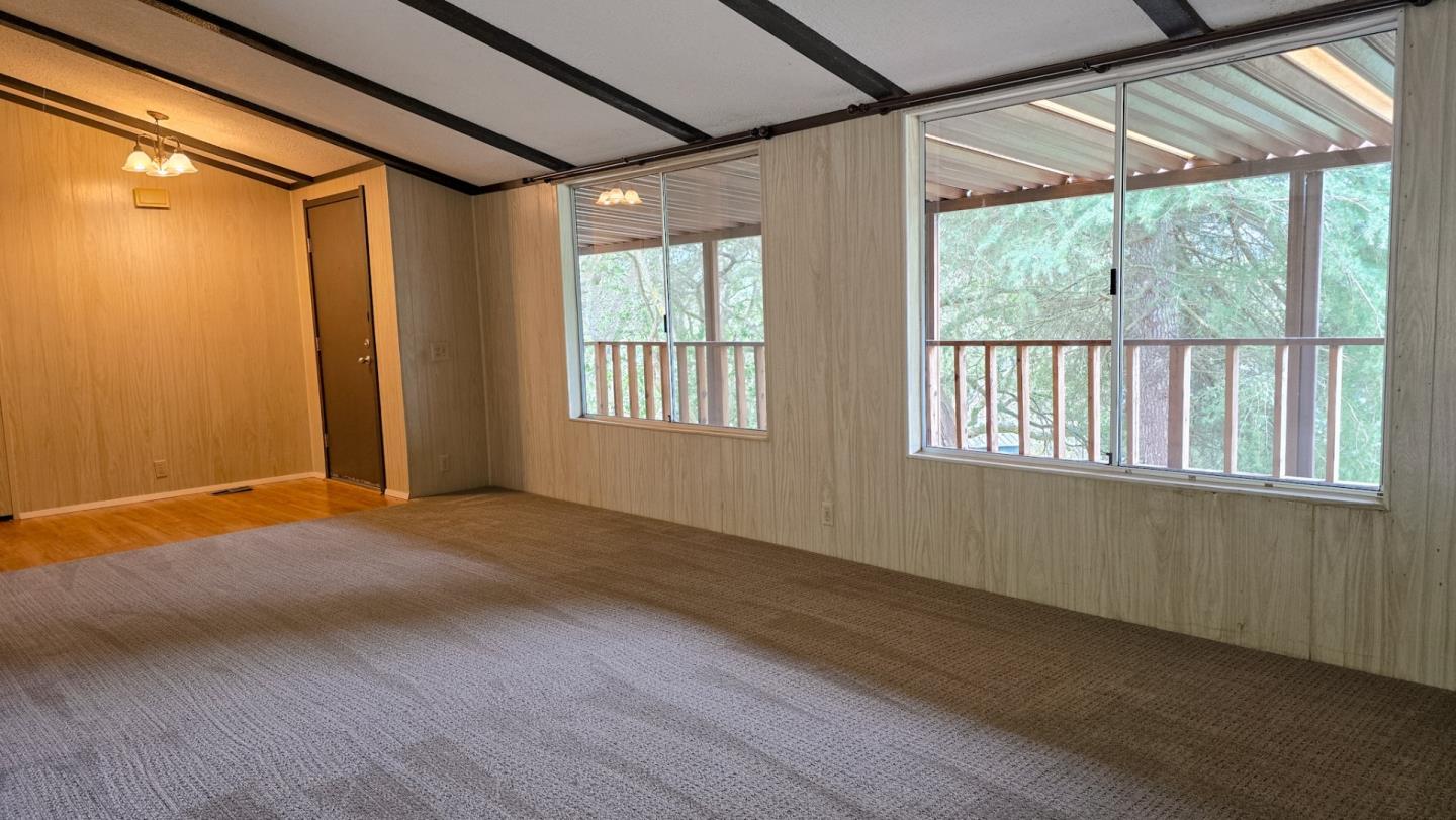 Detail Gallery Image 10 of 27 For 17596 Pond Derosa #10,  Prunedale,  CA 93907 - 3 Beds | 2 Baths