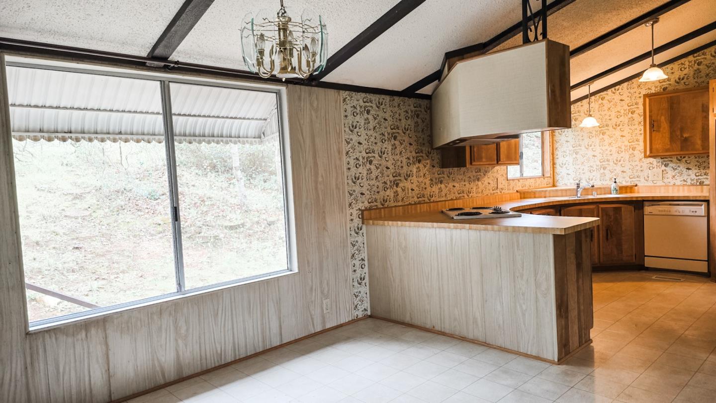 Detail Gallery Image 13 of 27 For 17596 Pond Derosa #10,  Prunedale,  CA 93907 - 3 Beds | 2 Baths