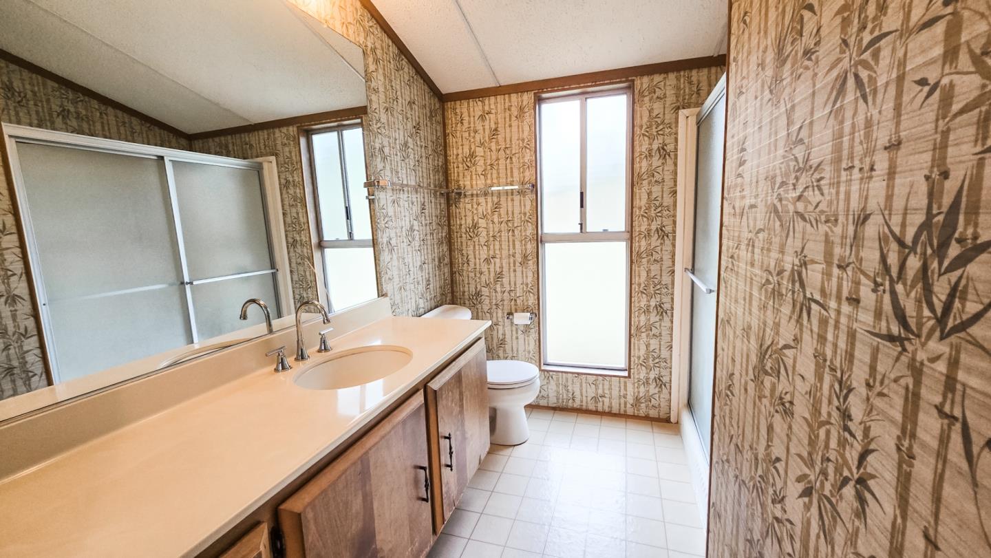 Detail Gallery Image 25 of 27 For 17596 Pond Derosa #10,  Prunedale,  CA 93907 - 3 Beds | 2 Baths