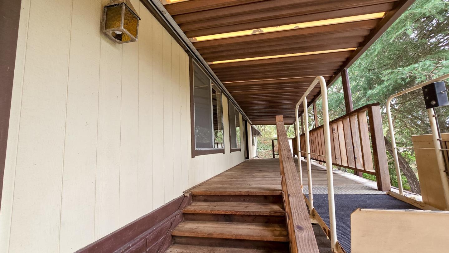 Detail Gallery Image 5 of 27 For 17596 Pond Derosa #10,  Prunedale,  CA 93907 - 3 Beds | 2 Baths