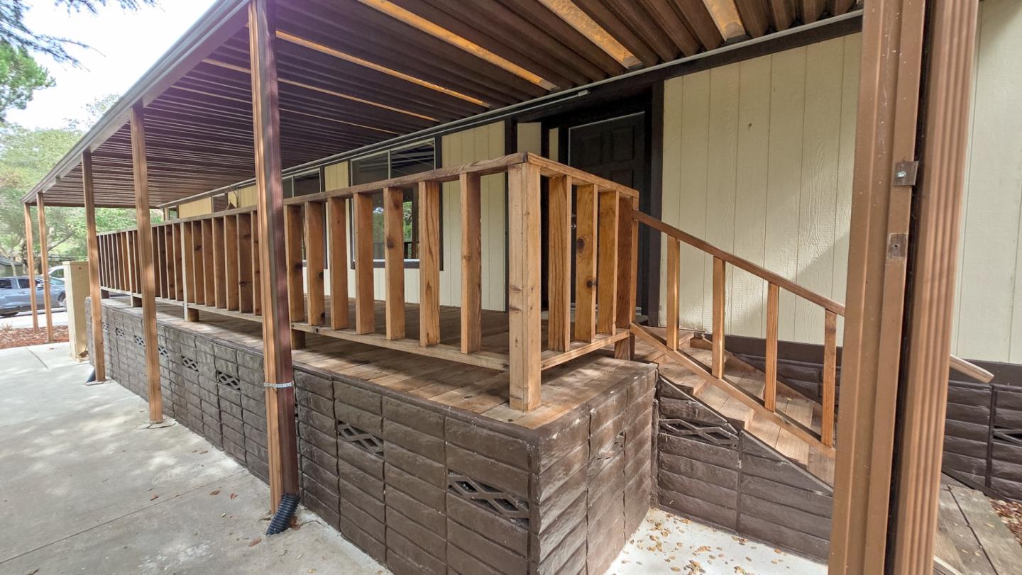 Detail Gallery Image 9 of 27 For 17596 Pond Derosa #10,  Prunedale,  CA 93907 - 3 Beds | 2 Baths