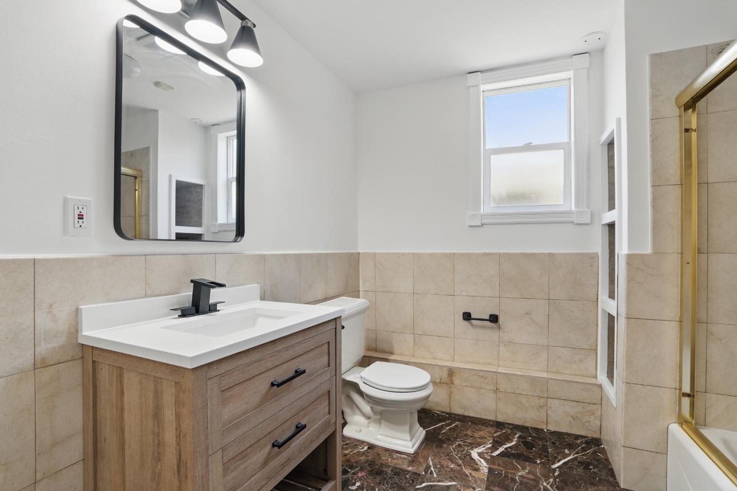 Detail Gallery Image 23 of 42 For 32 Cross St, San Francisco,  CA 94112 - 4 Beds | 2 Baths
