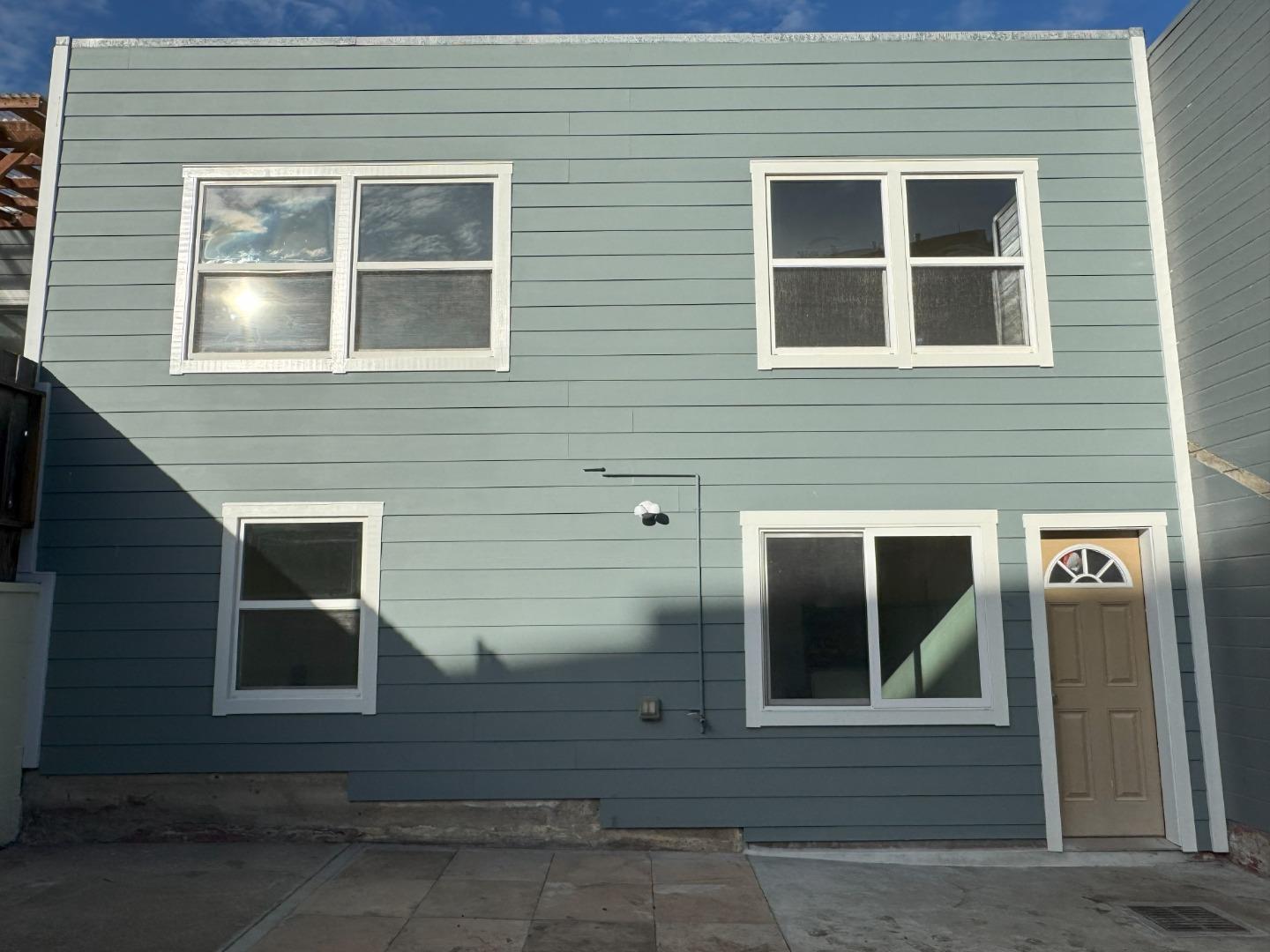 Detail Gallery Image 18 of 19 For 139 Bridgeview Dr, San Francisco,  CA 94124 - 2 Beds | 1 Baths