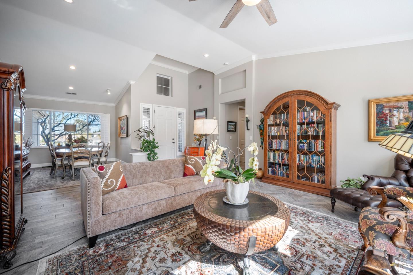 Detail Gallery Image 19 of 36 For 1235 Quail Ridge Way, Hollister,  CA 95023 - 4 Beds | 2/1 Baths