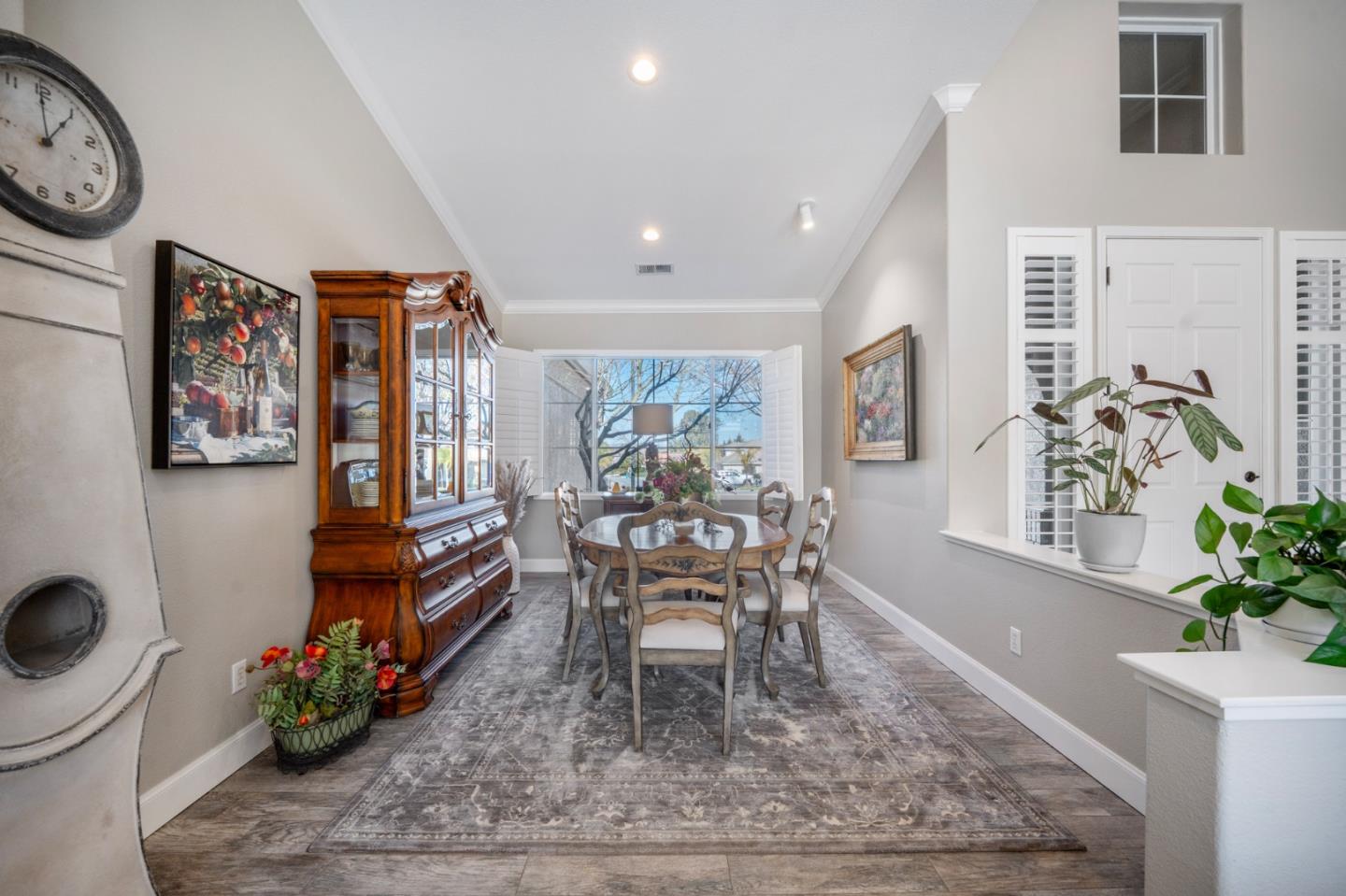 Detail Gallery Image 22 of 36 For 1235 Quail Ridge Way, Hollister,  CA 95023 - 4 Beds | 2/1 Baths