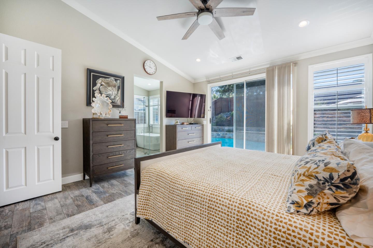 Detail Gallery Image 8 of 36 For 1235 Quail Ridge Way, Hollister,  CA 95023 - 4 Beds | 2/1 Baths