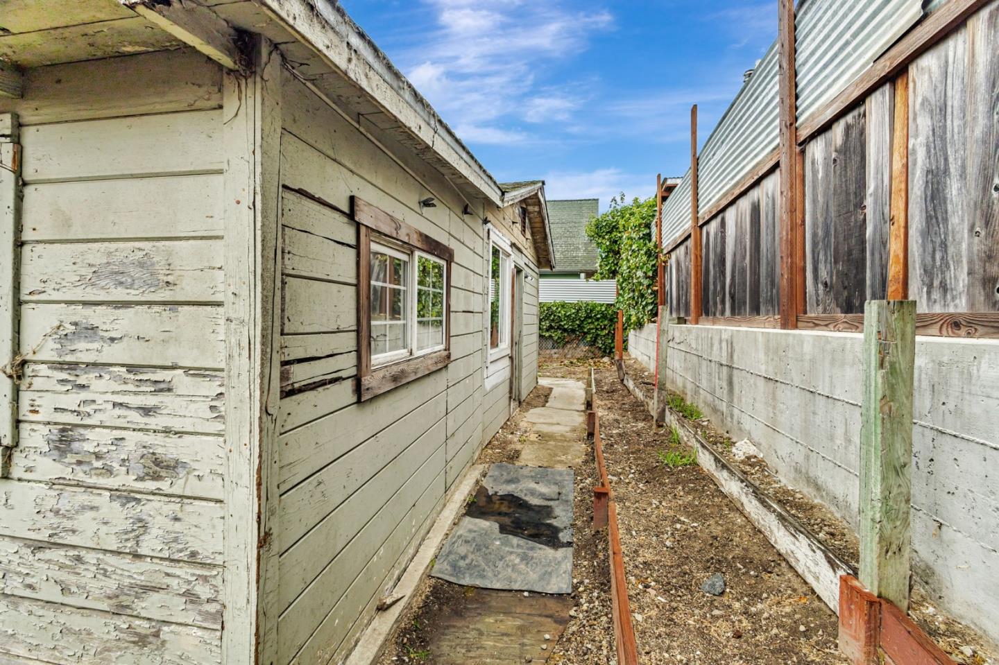 Detail Gallery Image 28 of 31 For 4045 Cory St, Soquel,  CA 95073 - 3 Beds | 1 Baths