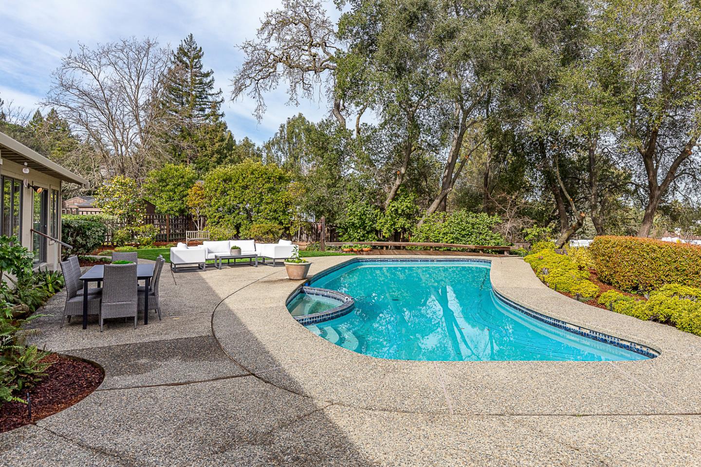 370 Atherton Avenue, Atherton, CA 94027