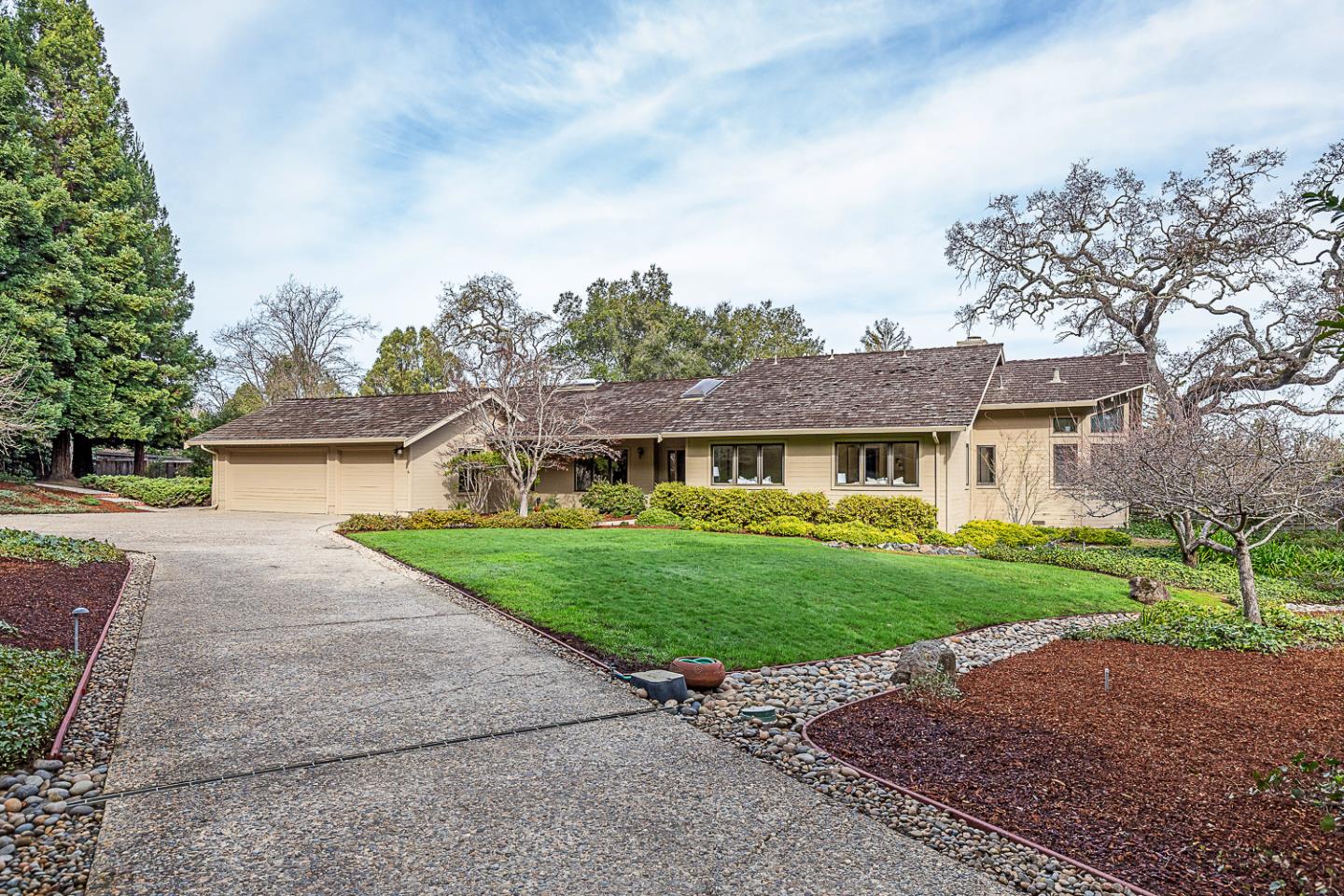 370 Atherton Avenue, Atherton, CA 94027