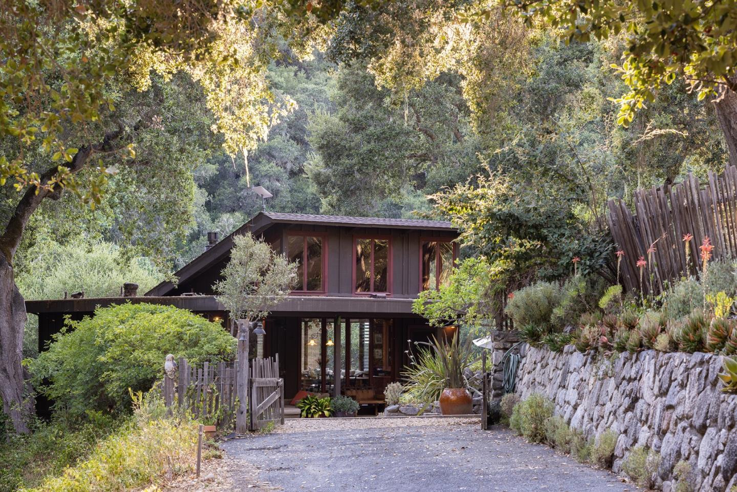 Detail Gallery Image 2 of 36 For 14318 Hitchcock Rd, Carmel Valley,  CA 93924 - 4 Beds | 3/1 Baths