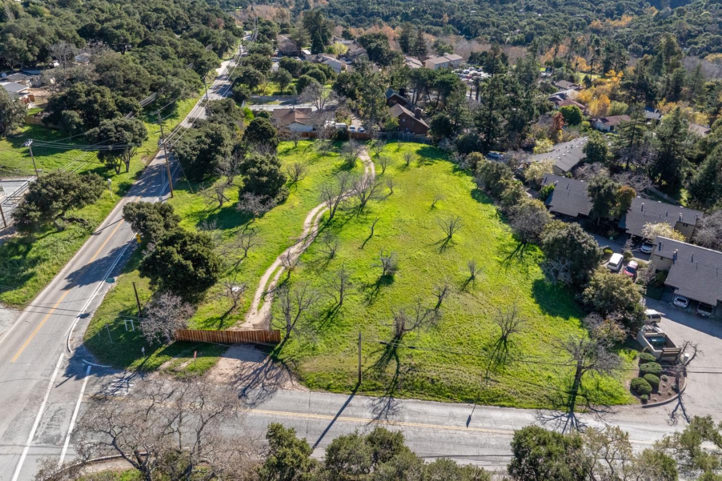 Detail Gallery Image 10 of 15 For 29 East Carmel Valley Rd, Carmel Valley,  CA 93924 - – Beds | – Baths