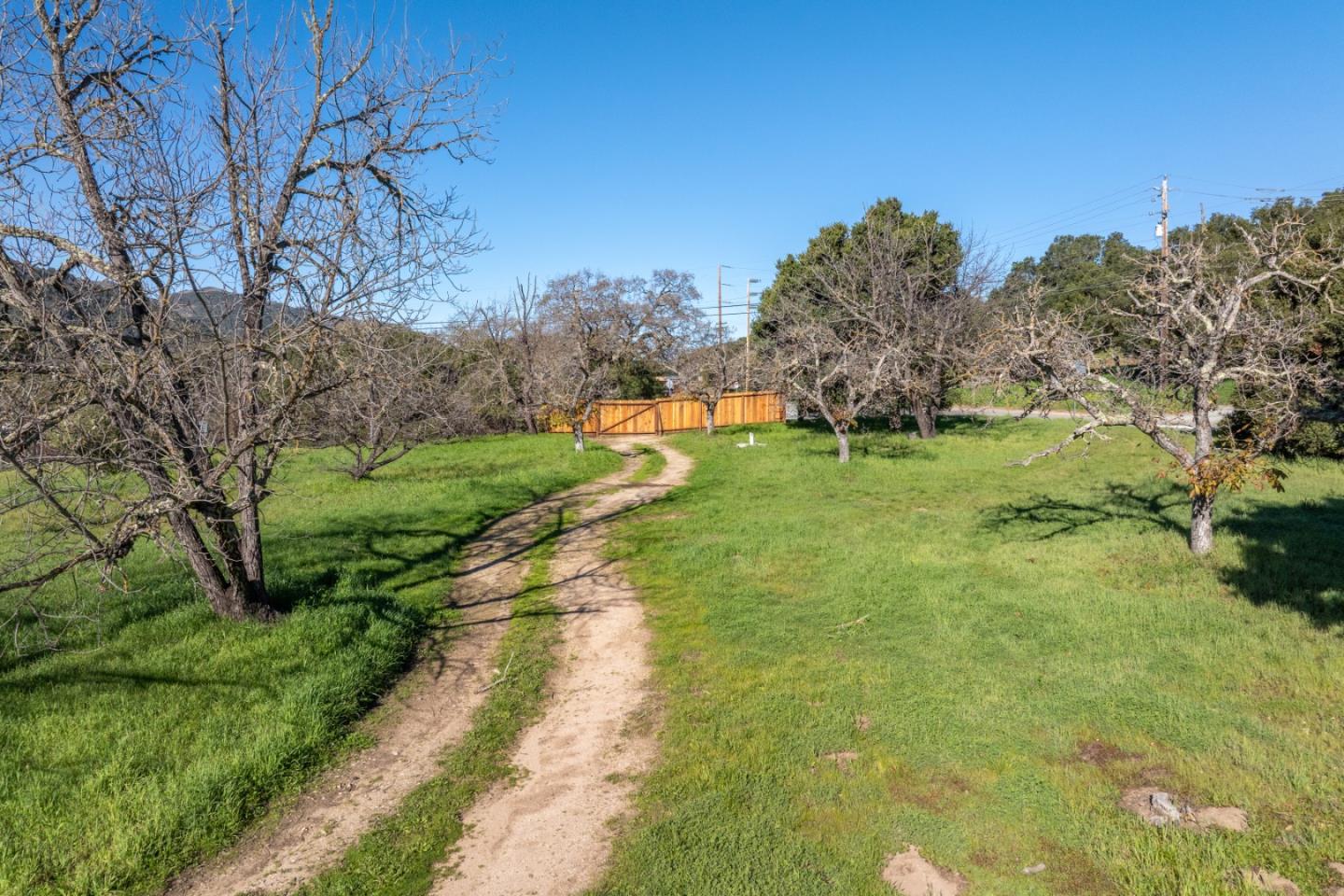 Detail Gallery Image 4 of 15 For 29 East Carmel Valley Rd, Carmel Valley,  CA 93924 - – Beds | – Baths