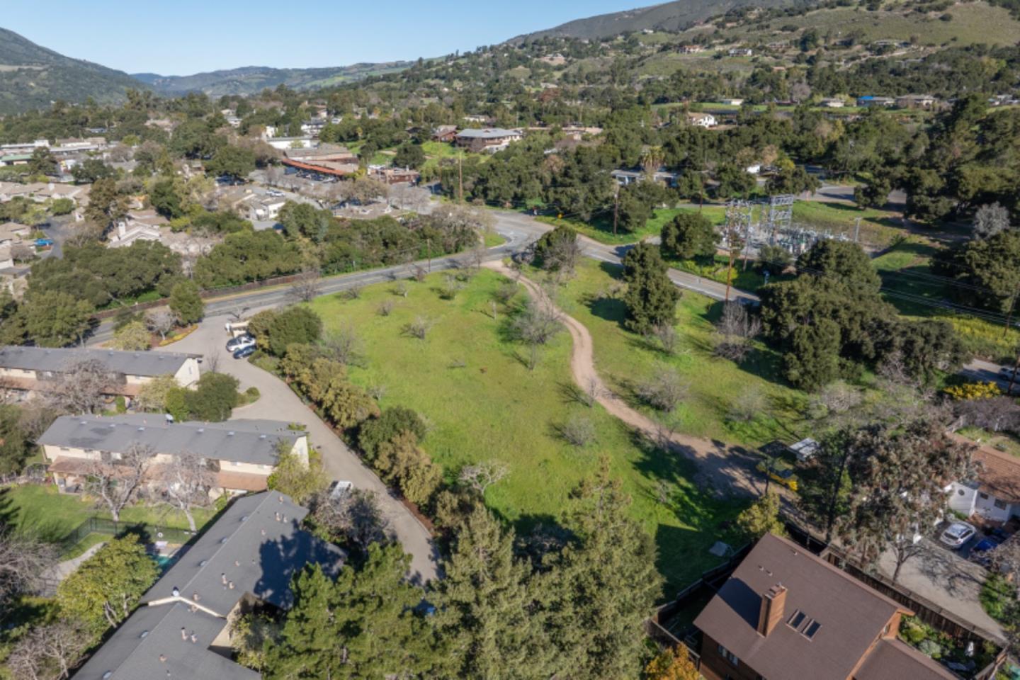 Detail Gallery Image 8 of 15 For 29 East Carmel Valley Rd, Carmel Valley,  CA 93924 - – Beds | – Baths