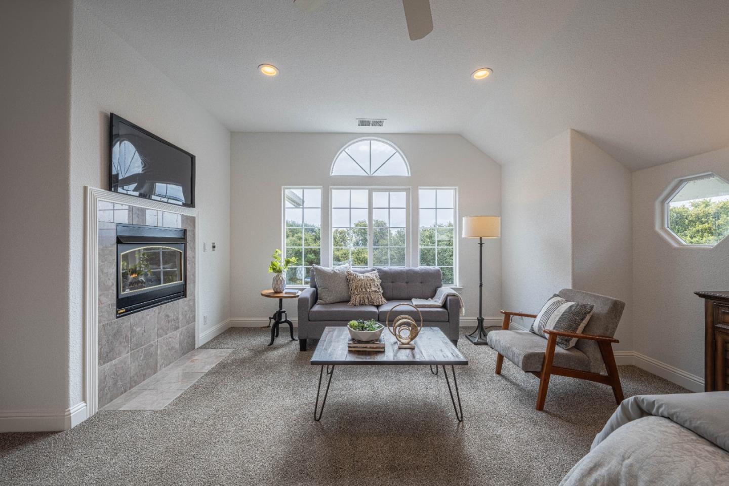 Detail Gallery Image 33 of 65 For 60 Brown Road, San Juan Bautista,  CA 95045 - 4 Beds | 4 Baths