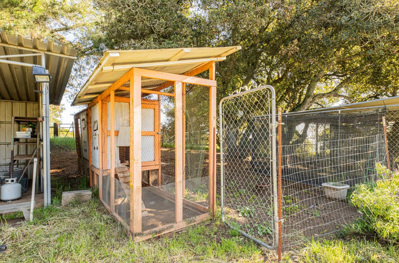 Detail Gallery Image 59 of 65 For 60 Brown Road, San Juan Bautista,  CA 95045 - 4 Beds | 4 Baths