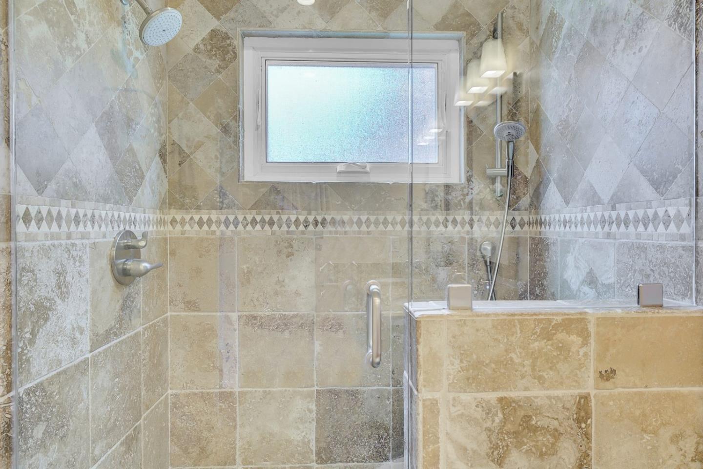 Detail Gallery Image 31 of 43 For 1120 Brewster Ave, Redwood City,  CA 94062 - 2 Beds | 2/1 Baths