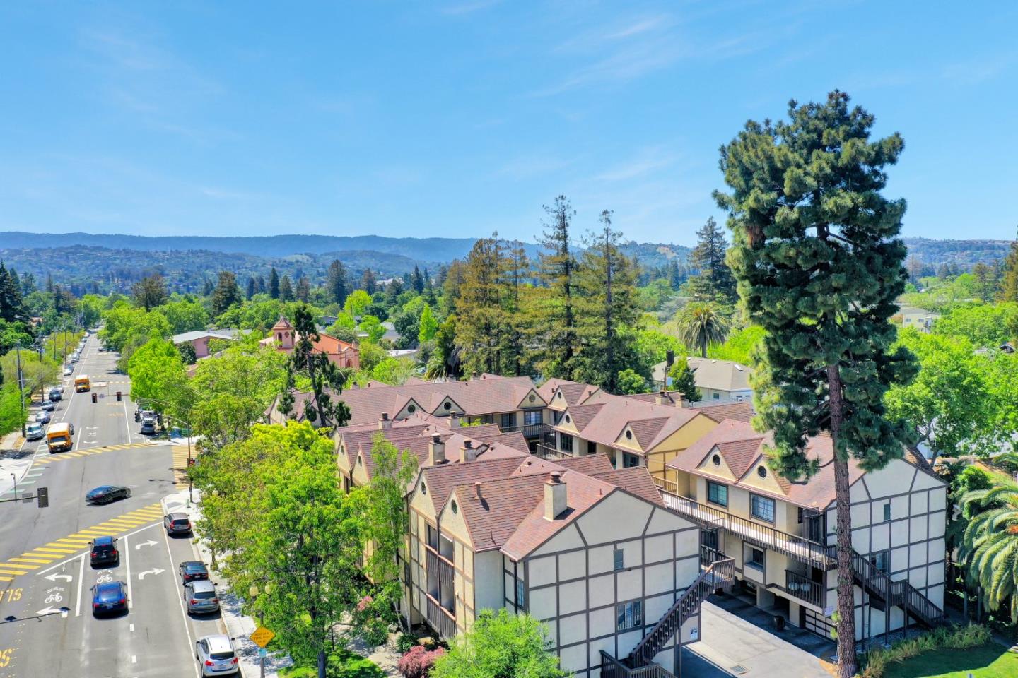 Detail Gallery Image 40 of 43 For 1120 Brewster Ave, Redwood City,  CA 94062 - 2 Beds | 2/1 Baths