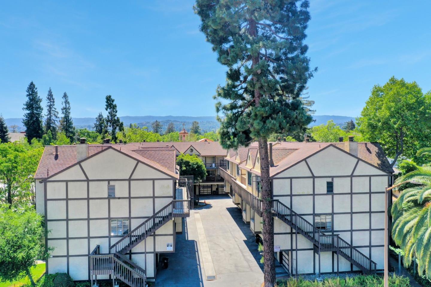 Detail Gallery Image 42 of 43 For 1120 Brewster Ave, Redwood City,  CA 94062 - 2 Beds | 2/1 Baths