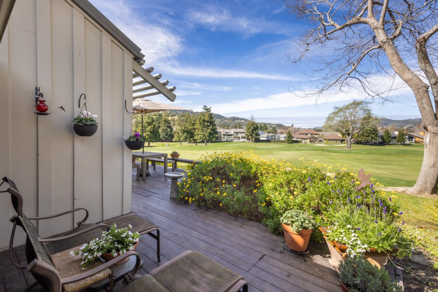 Detail Gallery Image 18 of 34 For 9565 Oak Ct, Carmel,  CA 93923 - 3 Beds | 3 Baths