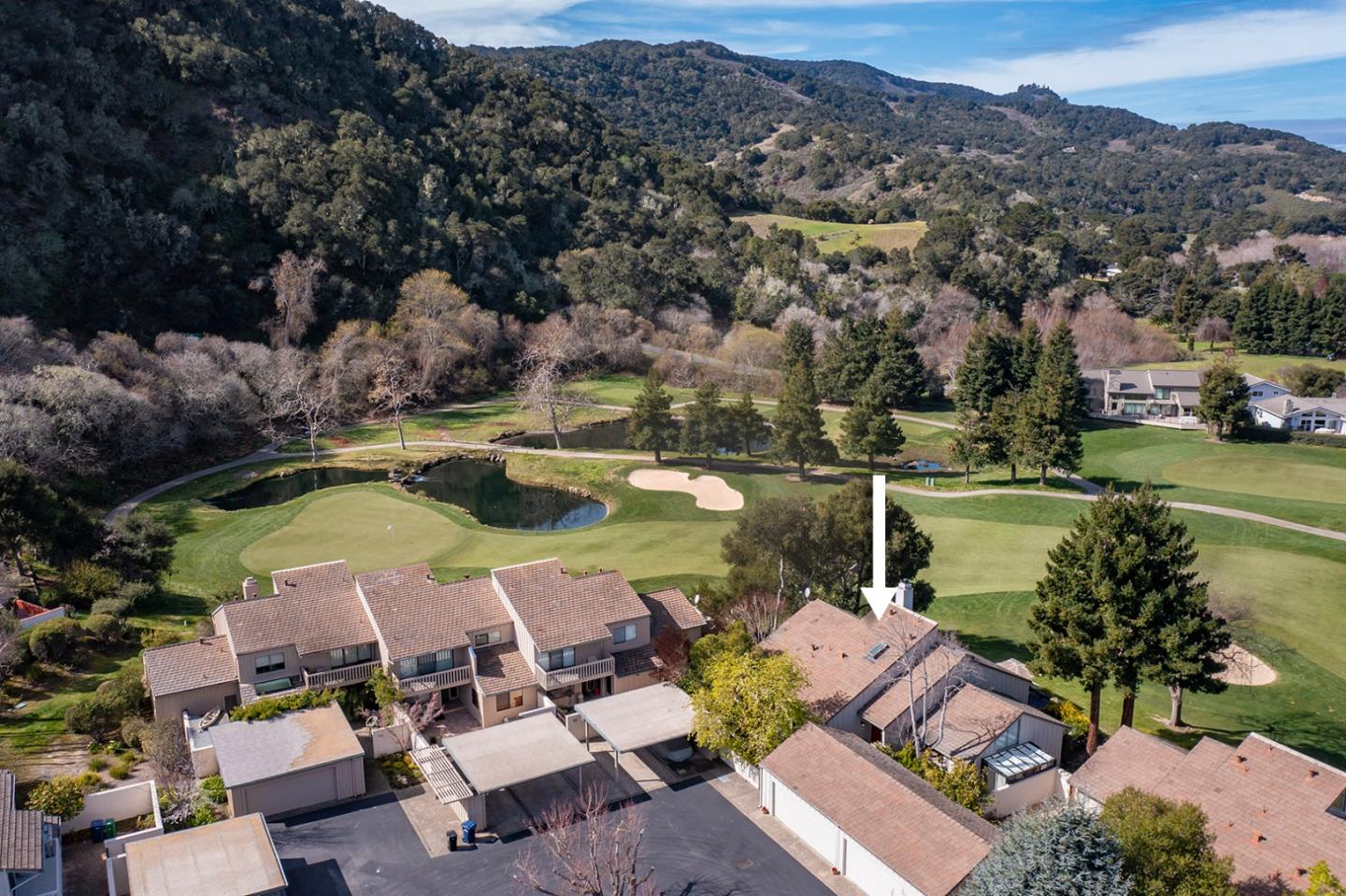 Detail Gallery Image 4 of 34 For 9565 Oak Ct, Carmel,  CA 93923 - 3 Beds | 3 Baths