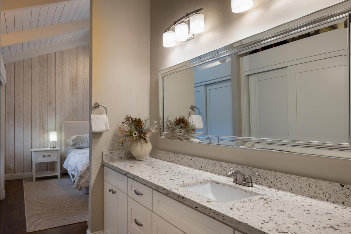 Detail Gallery Image 15 of 22 For 7026 Valley Greens Cir #10,  Carmel,  CA 93923 - 3 Beds | 2 Baths