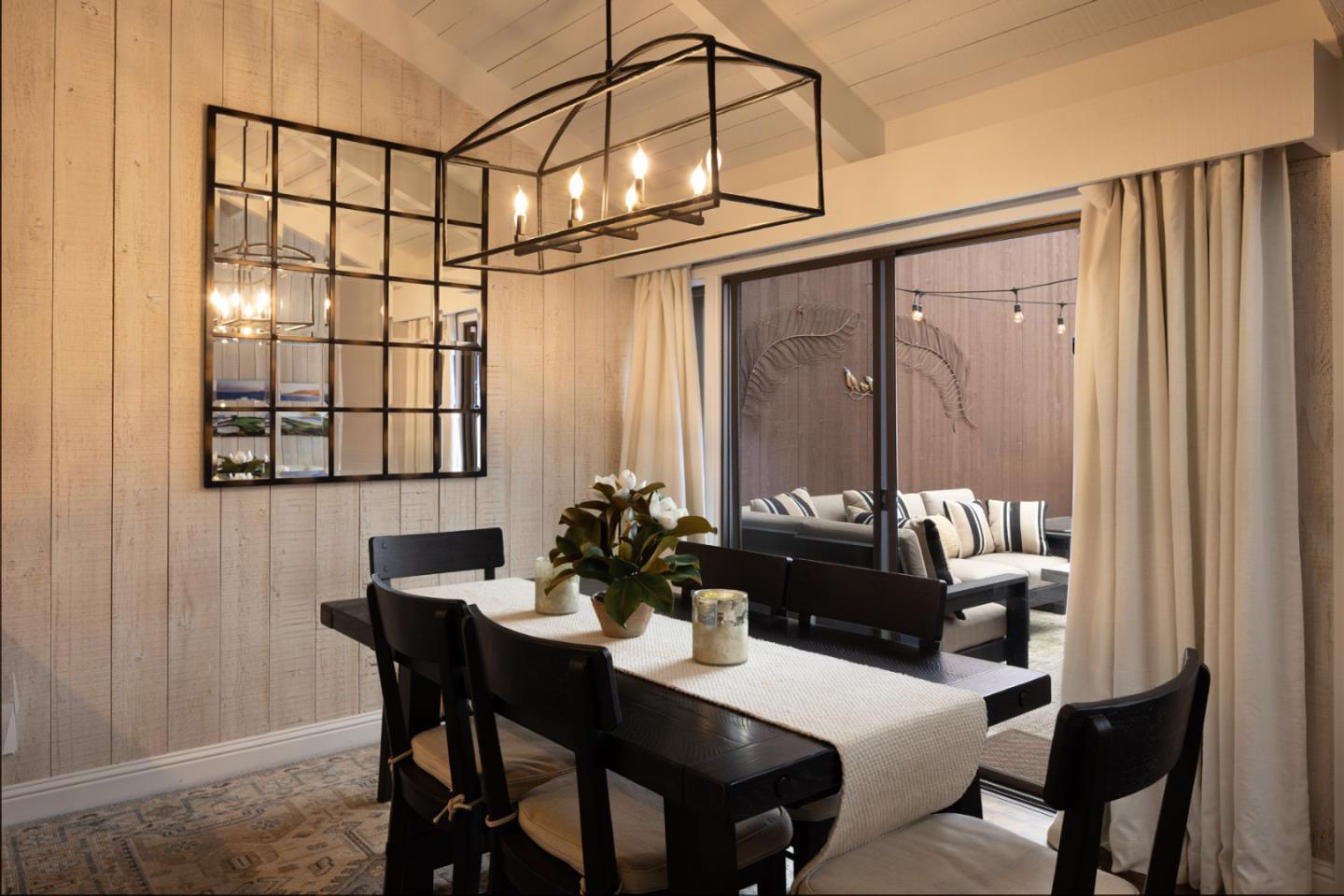 Detail Gallery Image 6 of 22 For 7026 Valley Greens Cir #10,  Carmel,  CA 93923 - 3 Beds | 2 Baths