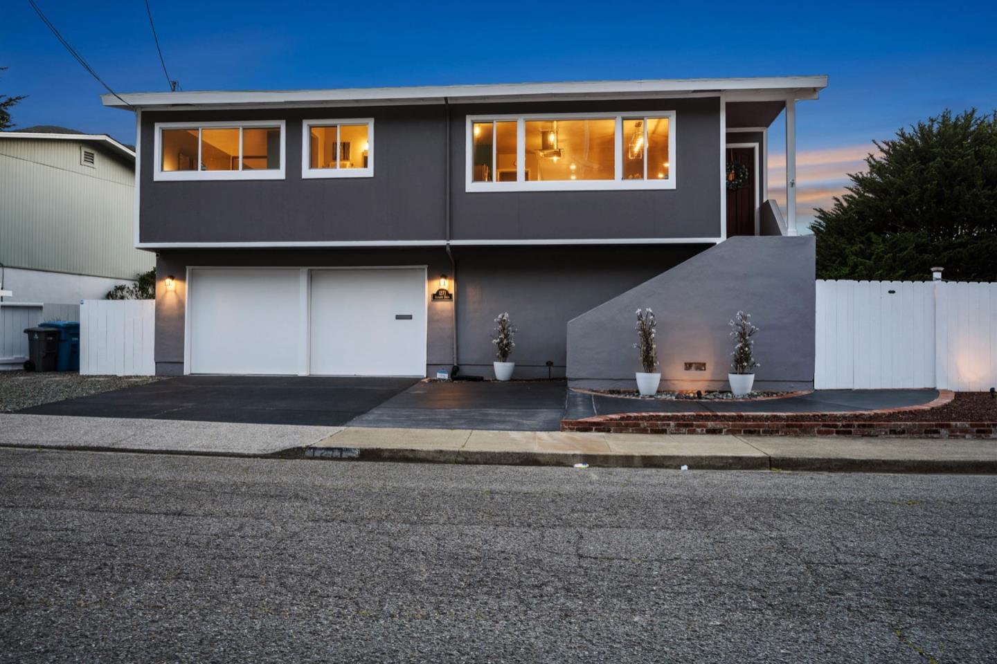 Detail Gallery Image 2 of 62 For 1271 Alicante Dr, Pacifica,  CA 94044 - 3 Beds | 2 Baths
