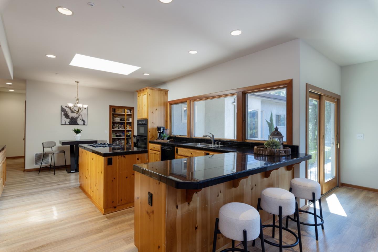 Detail Gallery Image 16 of 51 For 3375 Allred Ln, Soquel,  CA 95073 - 3 Beds | 3/2 Baths
