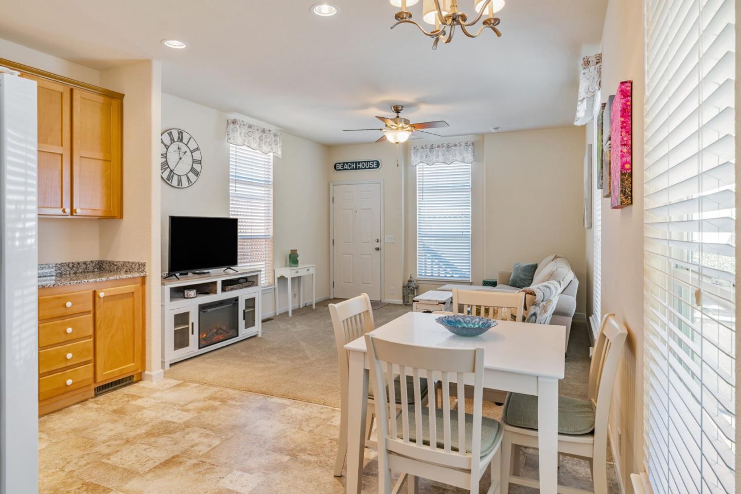 Detail Gallery Image 12 of 33 For 356 Reservation Rd #57,  Marina,  CA 93933 - 2 Beds | 2 Baths
