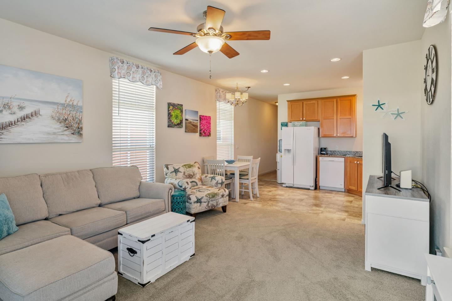 Detail Gallery Image 5 of 33 For 356 Reservation Rd #57,  Marina,  CA 93933 - 2 Beds | 2 Baths