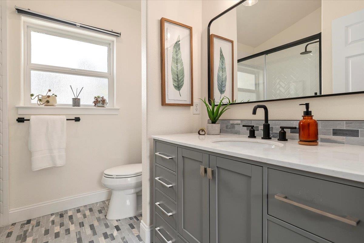Detail Gallery Image 14 of 27 For 305 Creekside Village Dr, Los Gatos,  CA 95032 - 3 Beds | 2/1 Baths