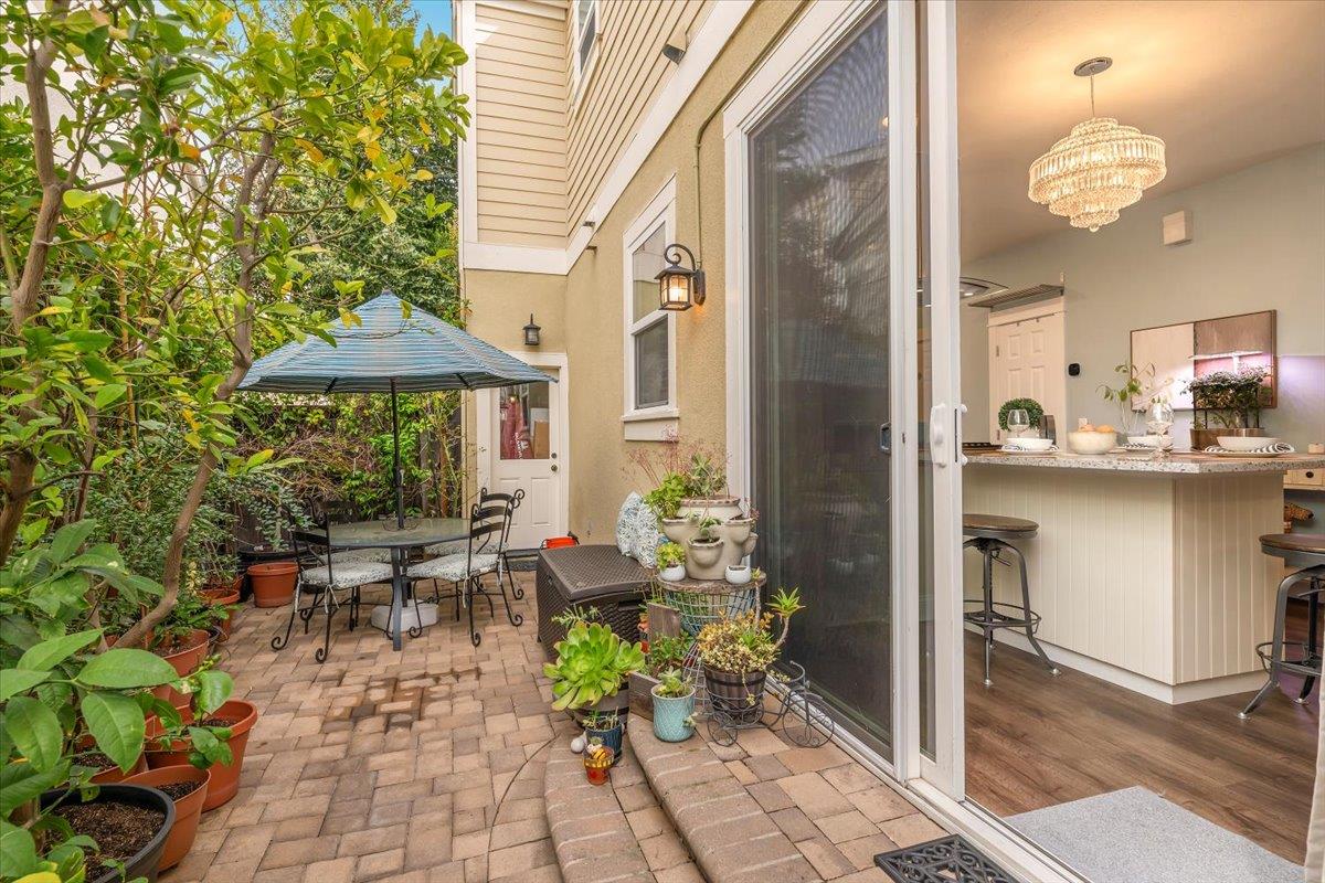 Detail Gallery Image 20 of 27 For 305 Creekside Village Dr, Los Gatos,  CA 95032 - 3 Beds | 2/1 Baths