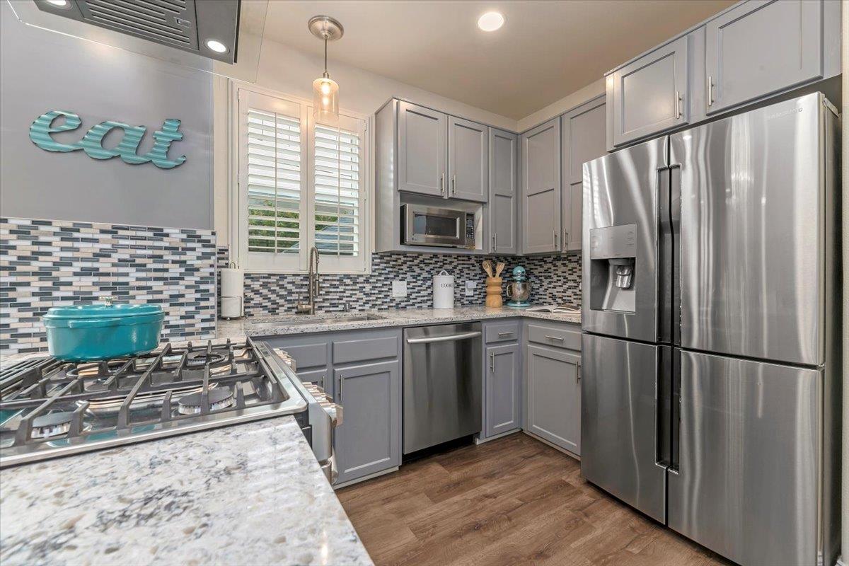 Detail Gallery Image 7 of 27 For 305 Creekside Village Dr, Los Gatos,  CA 95032 - 3 Beds | 2/1 Baths