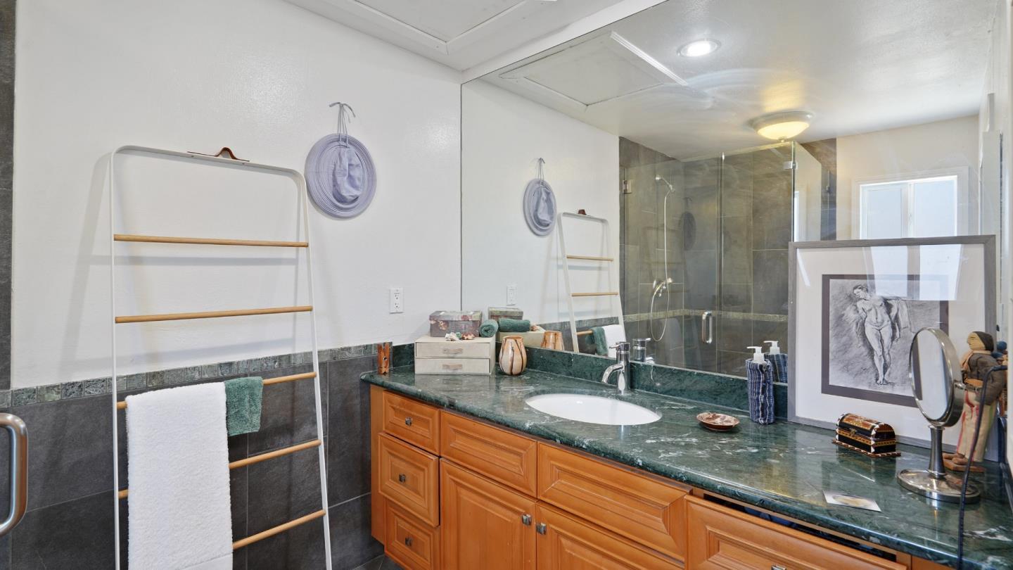 Detail Gallery Image 18 of 41 For 938 Fulton St, Redwood City,  CA 94061 - 3 Beds | 2 Baths
