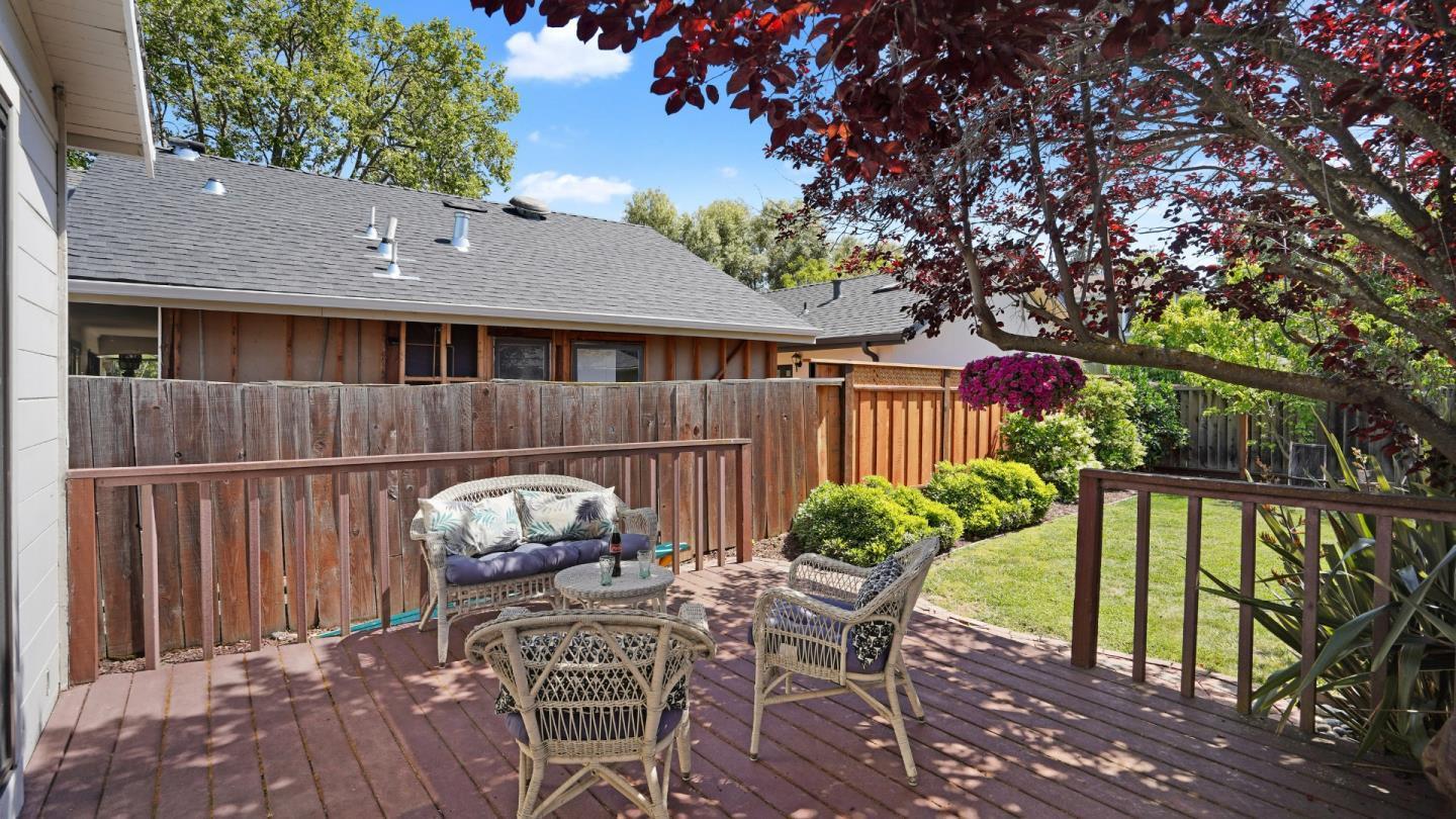Detail Gallery Image 29 of 41 For 938 Fulton St, Redwood City,  CA 94061 - 3 Beds | 2 Baths