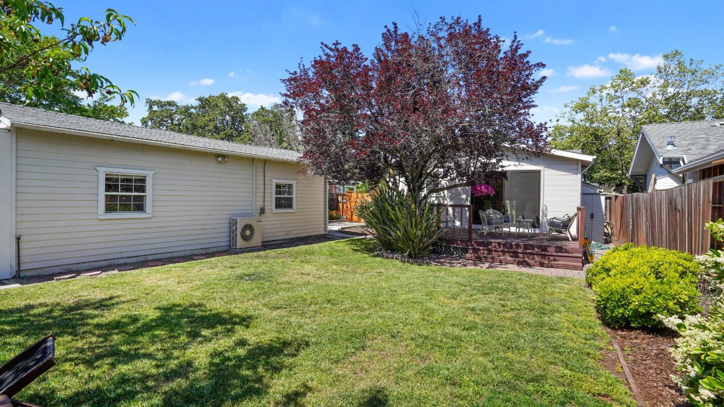 Detail Gallery Image 31 of 41 For 938 Fulton St, Redwood City,  CA 94061 - 3 Beds | 2 Baths