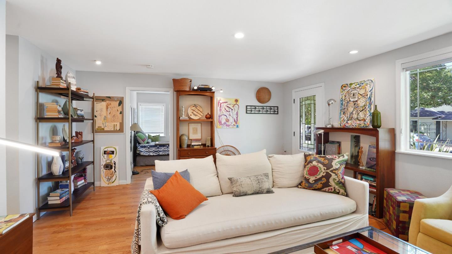 Detail Gallery Image 7 of 41 For 938 Fulton St, Redwood City,  CA 94061 - 3 Beds | 2 Baths