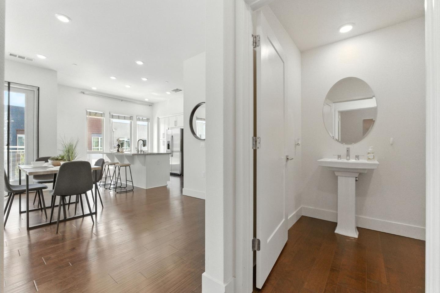 Detail Gallery Image 18 of 50 For 1685 Delano St #33,  Milpitas,  CA 95035 - 3 Beds | 2/1 Baths