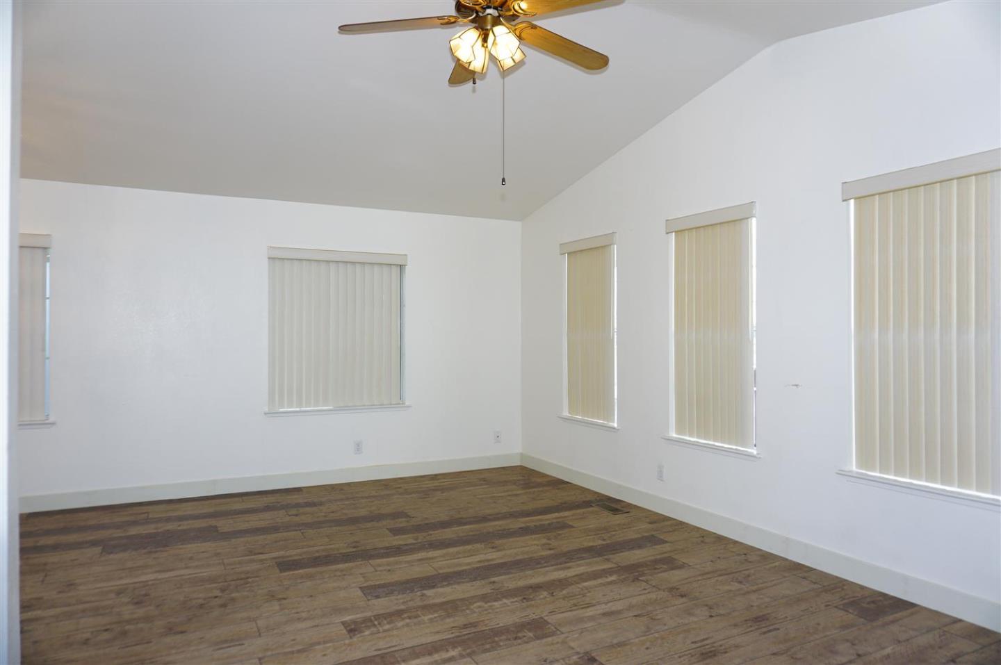 Detail Gallery Image 20 of 30 For 325 Sylvan Ave #89,  Mountain View,  CA 94041 - 2 Beds | 2 Baths