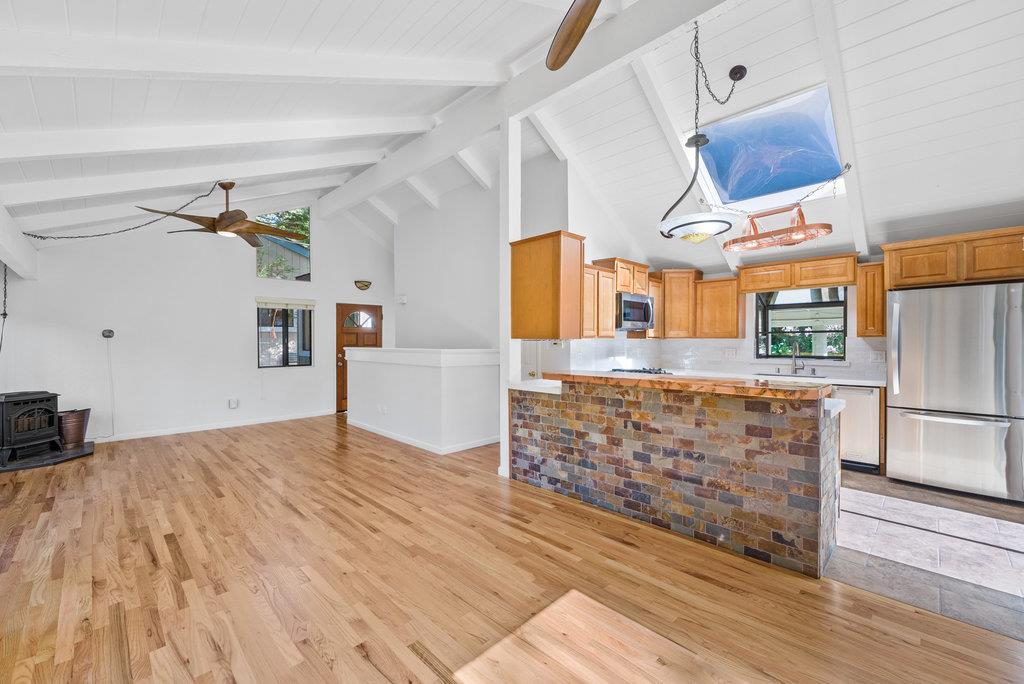 Detail Gallery Image 2 of 34 For 857 Burns Ave, Aptos,  CA 95003 - 3 Beds | 2/1 Baths